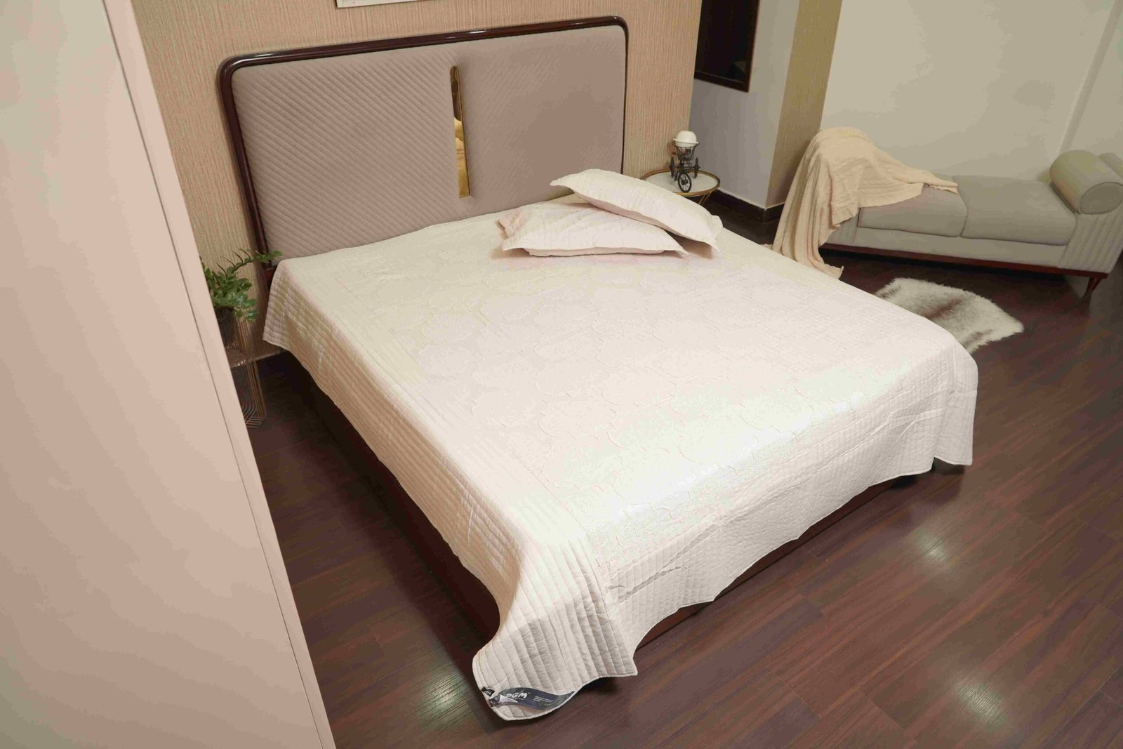 Bedcover - Image 2