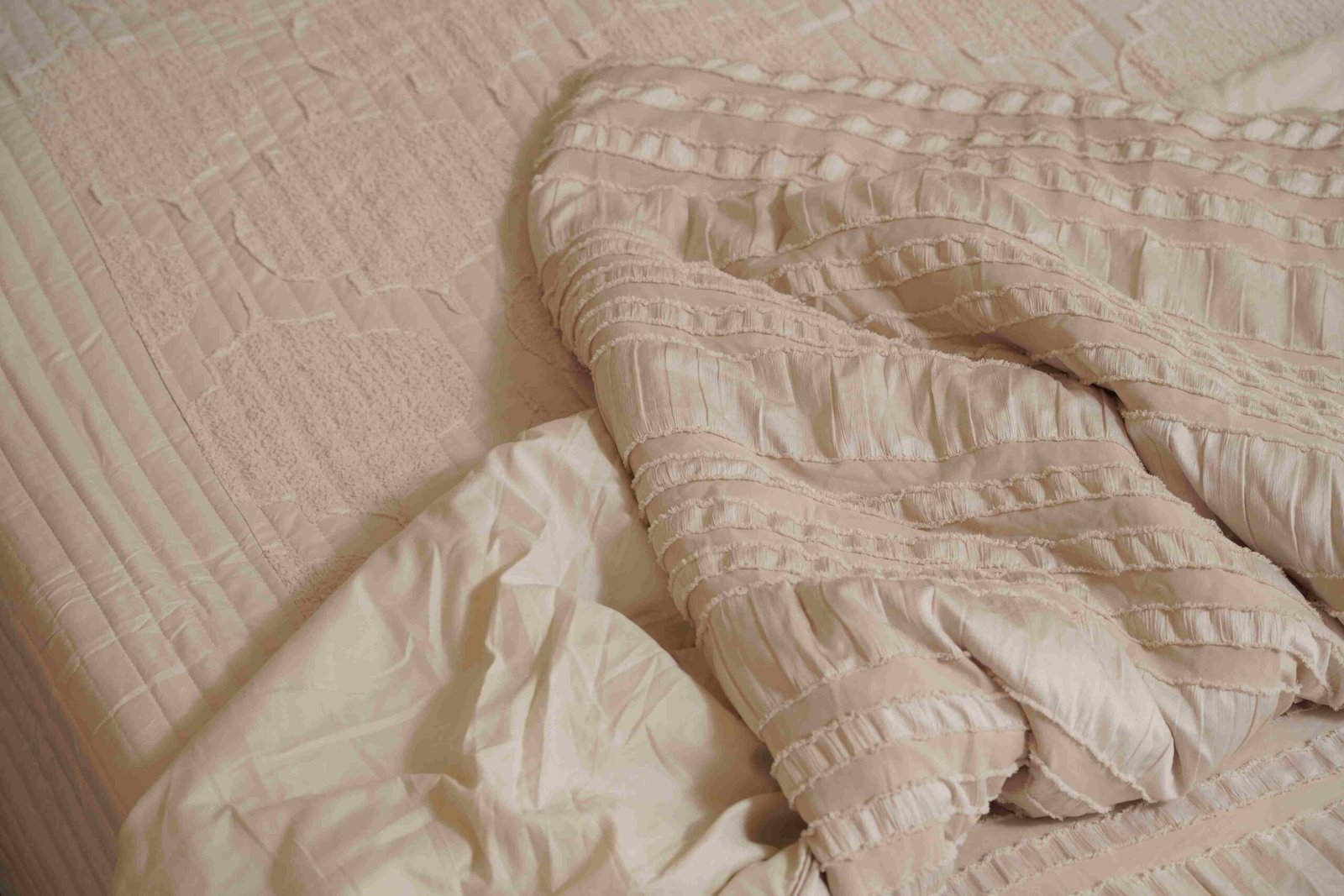 Comforter - Image 4