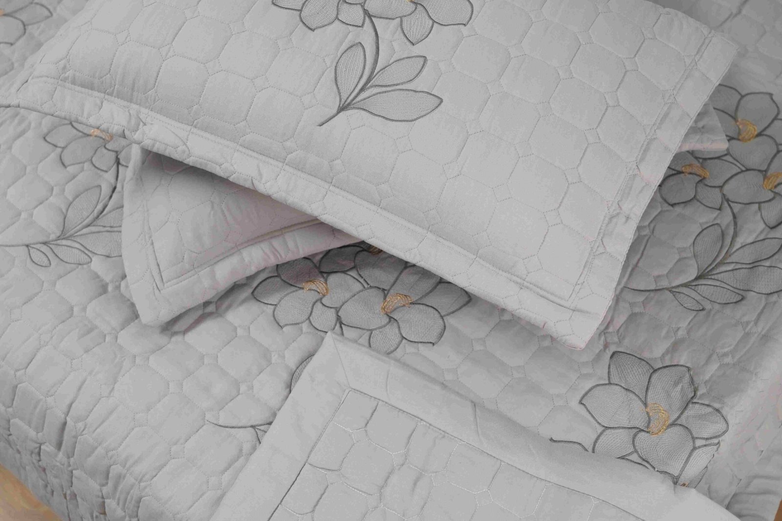 Bedcover - Image 6