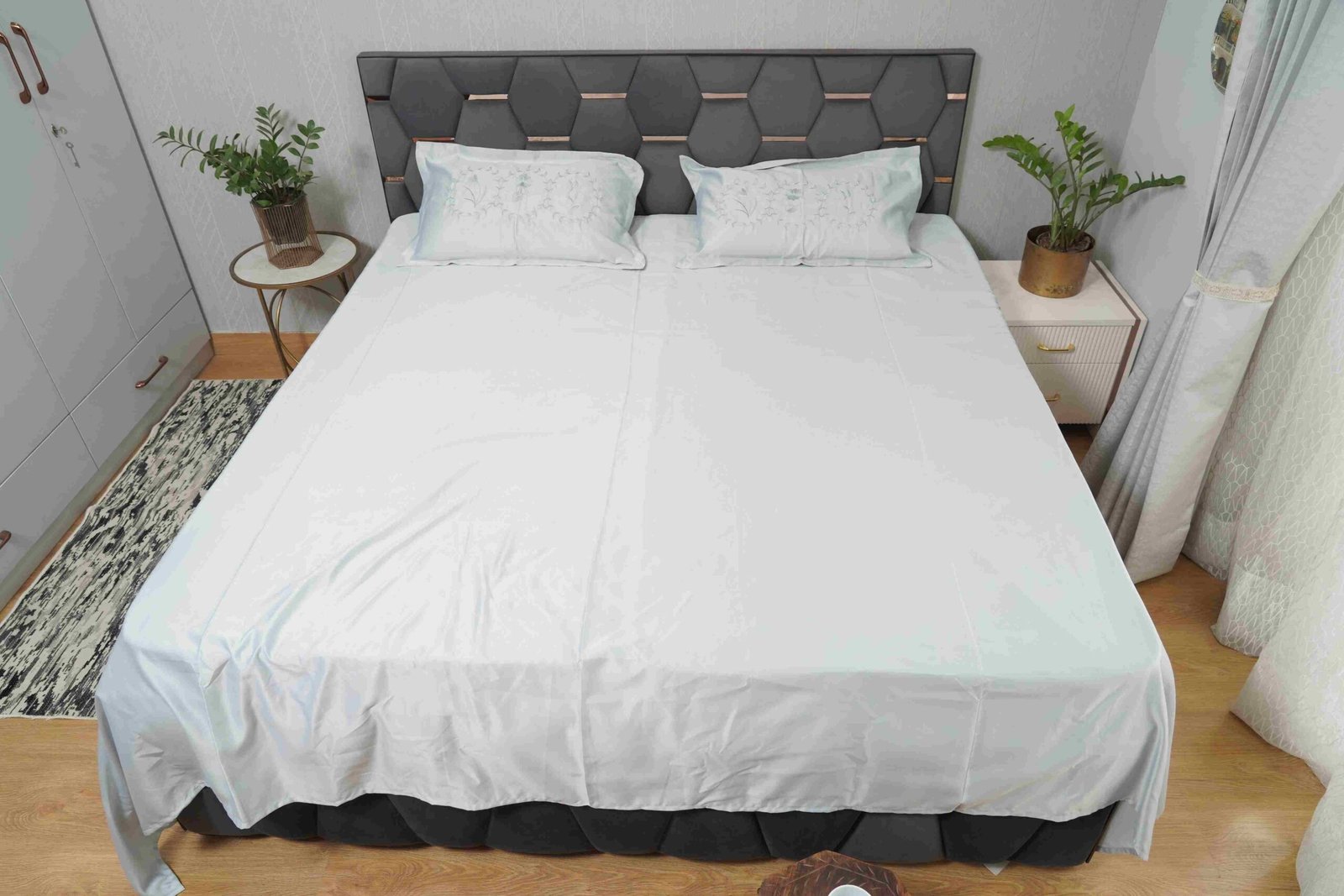 Bed Sheet - Image 5
