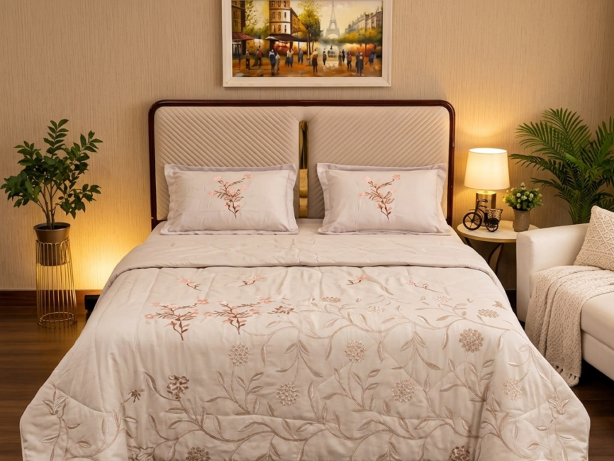 Four Pieces Comforter Sets