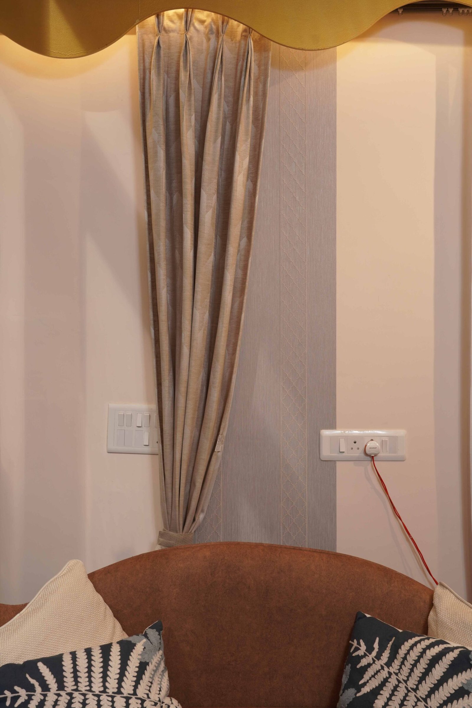 Curtains - Image 2